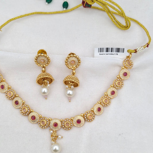 Simple Heritage Short Necklace