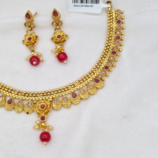 Shiny Short Necklace