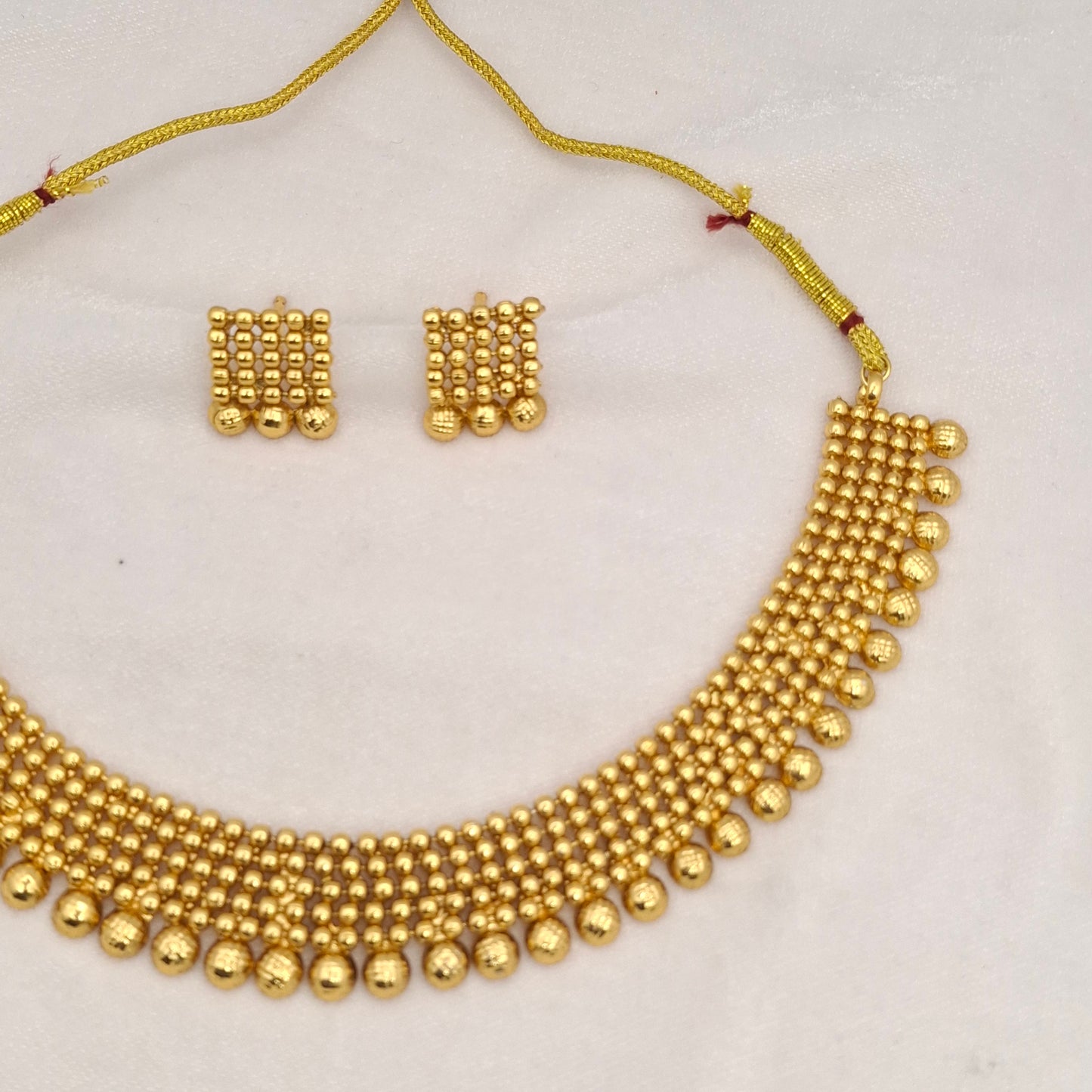 Fancy Matte Gold Short Necklace
