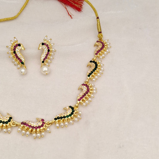 Fancy Short Necklace