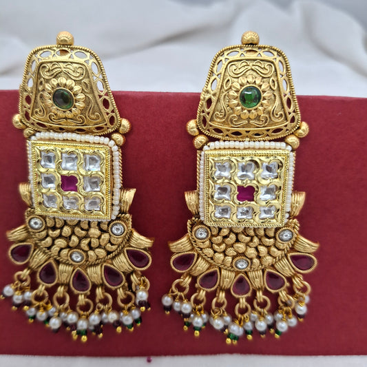 Heavy Heritage Short Necklace