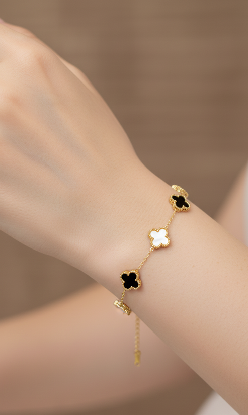 Antitarnish Reversible Black and White Clover Chain Bracelet