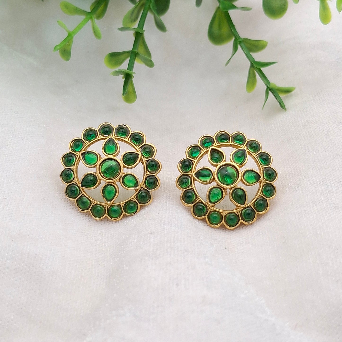(Pack of 6) Stone Studs