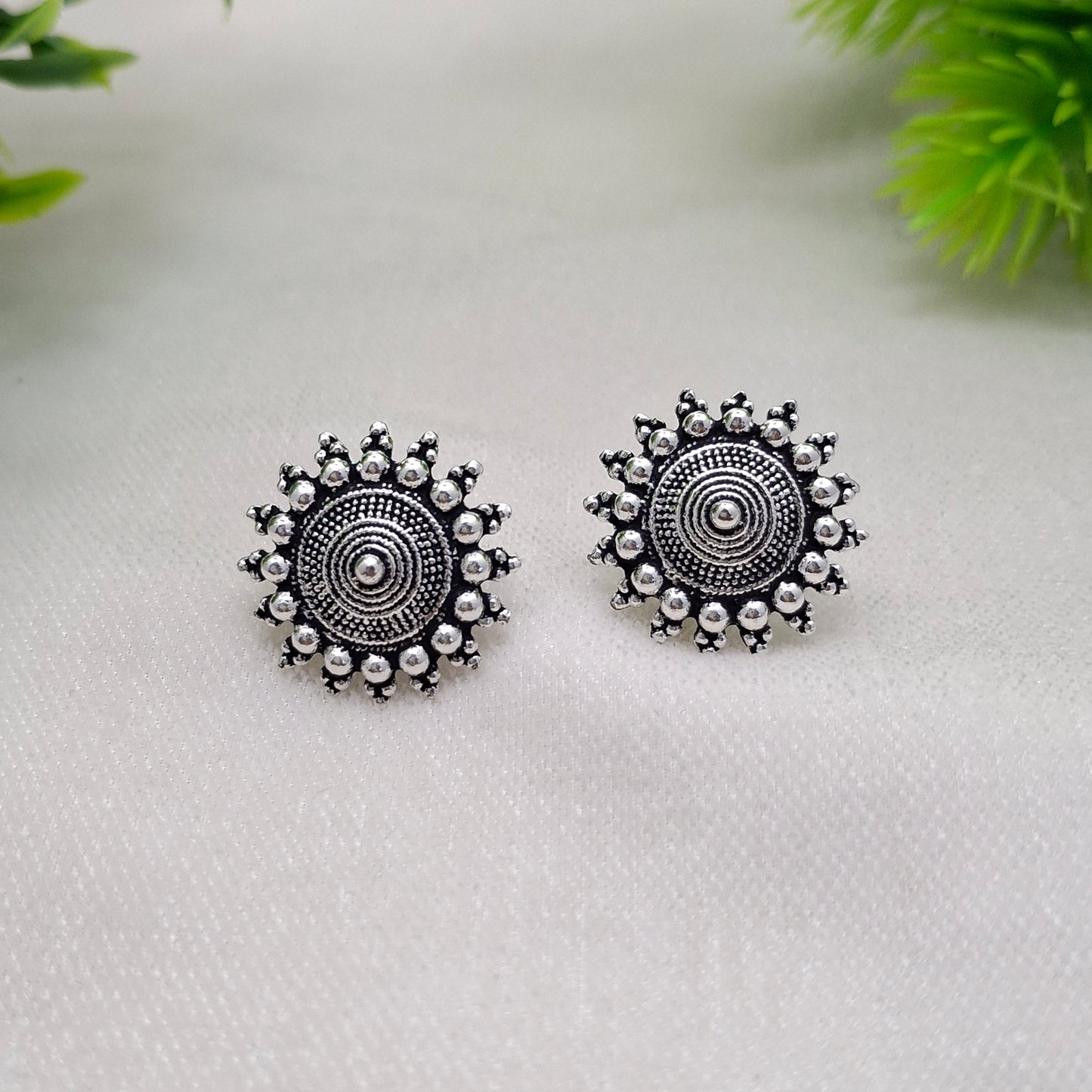(Pack of 6) Small Round Silver Studs