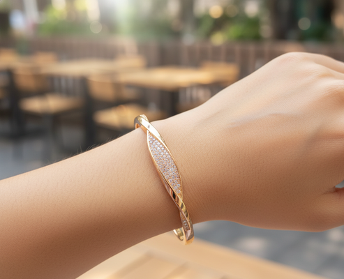 Antitarnish Stylish Twisted Design Bracelet 18K Gold Plated