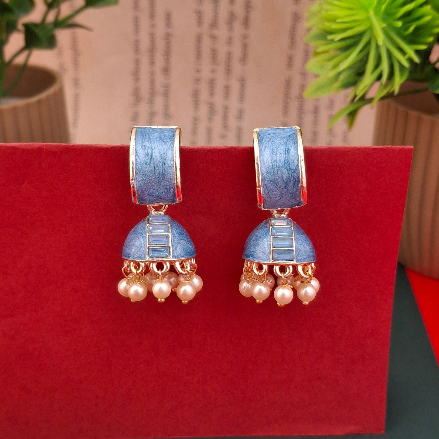 Handcrafted Kundan Jhumka earrings - Kaanke