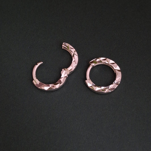 Shiny Silver Madness - Textured Hoops Earrings - Kaanke