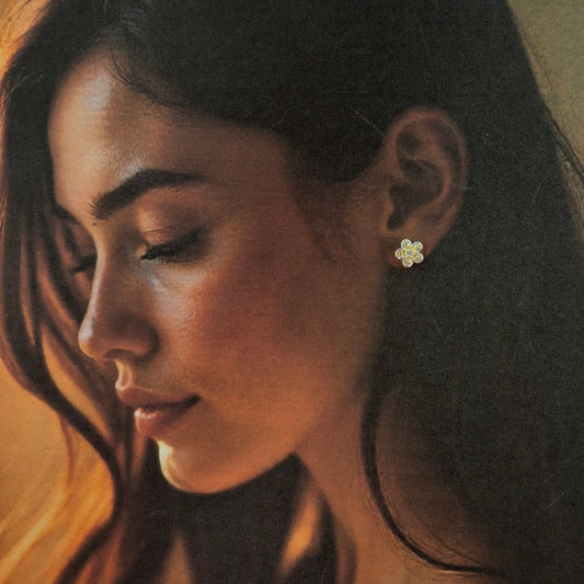 Sparkling Blossom Tiny Studs Earrings - Kaanke