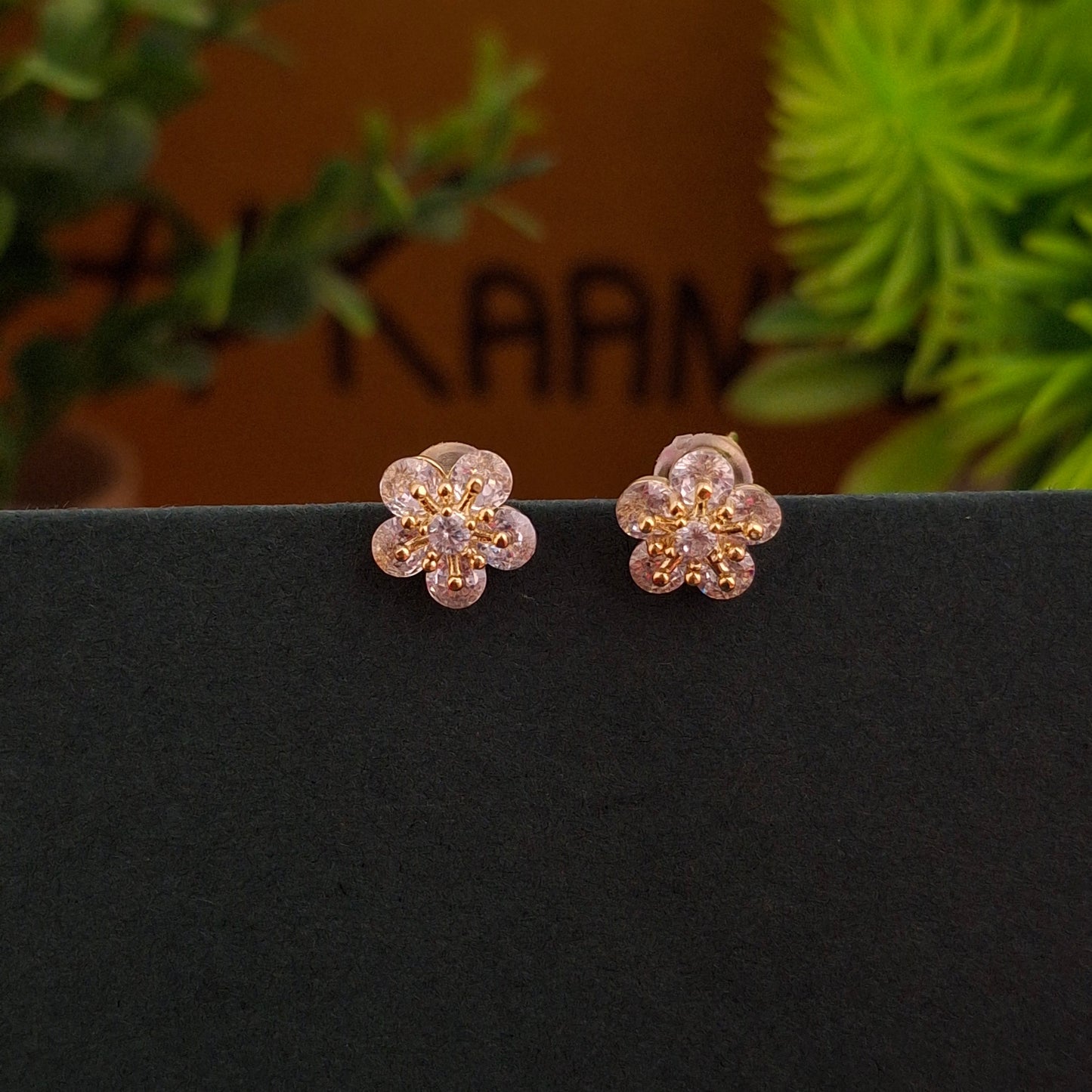 Sparkling Blossom Tiny Studs Earrings - Kaanke