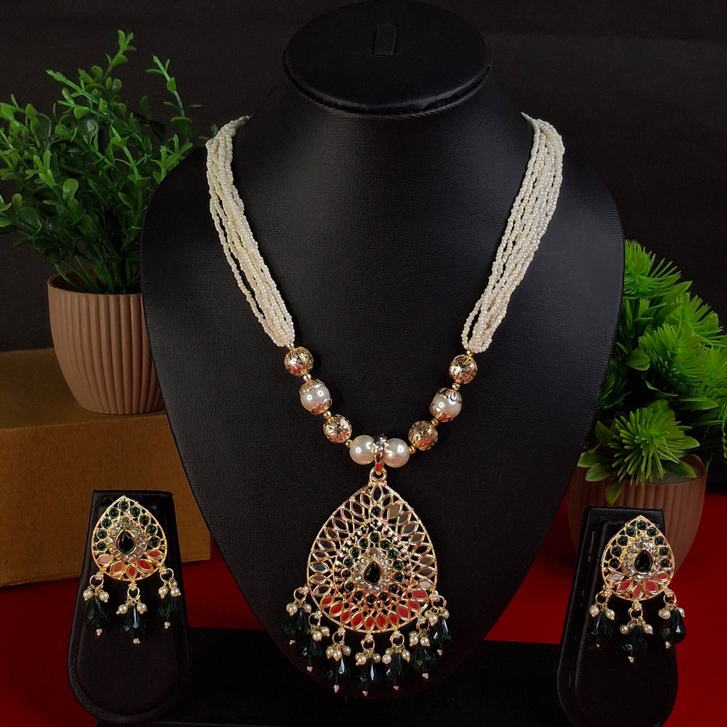 Fancy Beads Necklace Set
