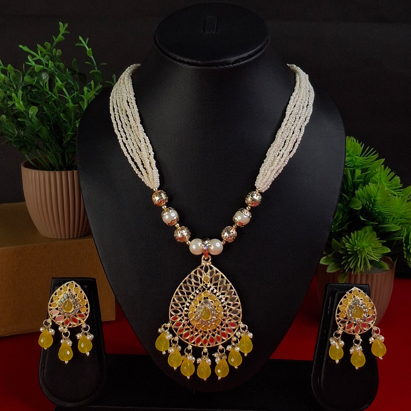 Fancy Beads Necklace Set