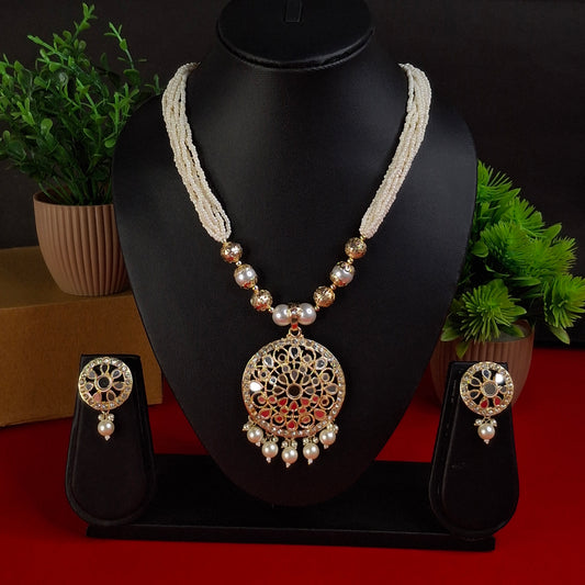 White Beads Necklace Set