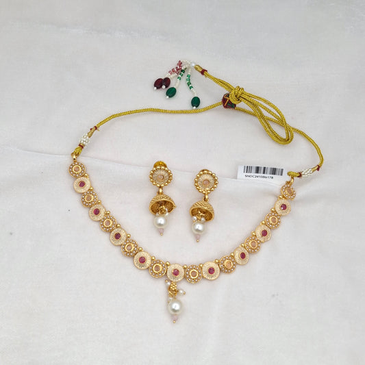 Simple Heritage Short Necklace