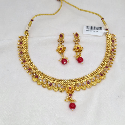Shiny Short Necklace