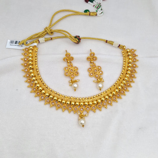 Shiny Short Necklace