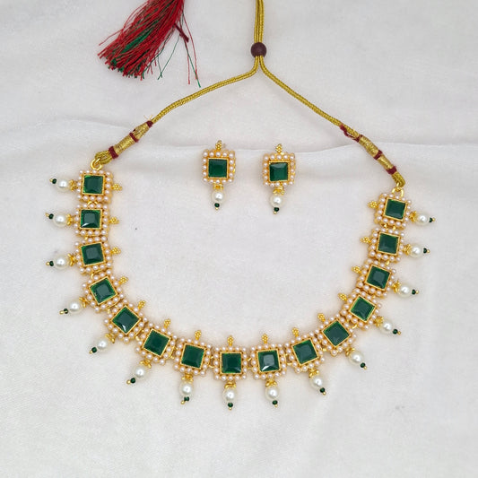 Fancy Short Necklace