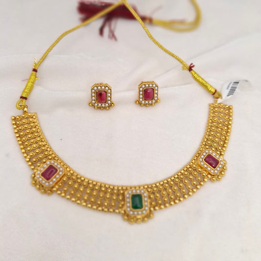 Fancy Matte Gold Short Necklace