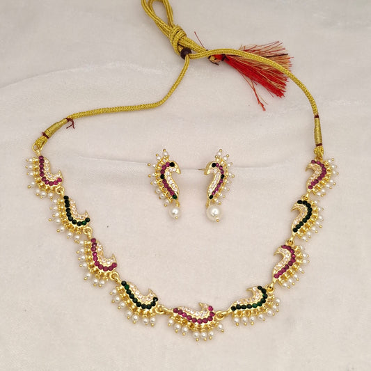 Fancy Short Necklace