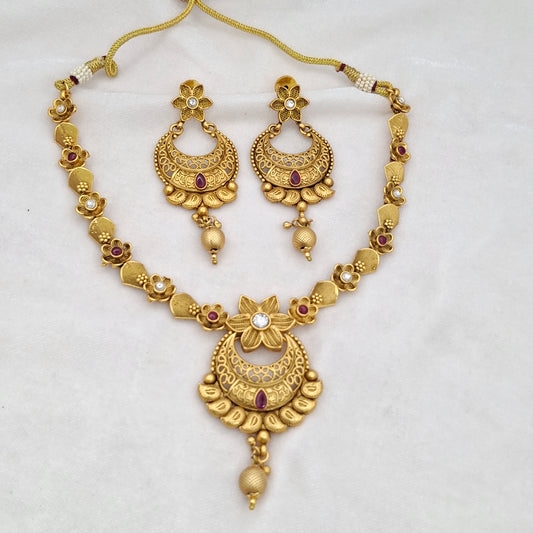 Heritage Short Necklace