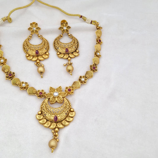 Heritage Short Necklace