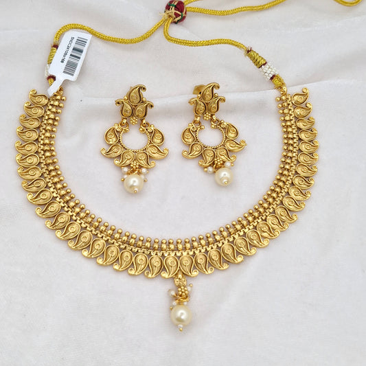 Matte Heritage Short Necklace