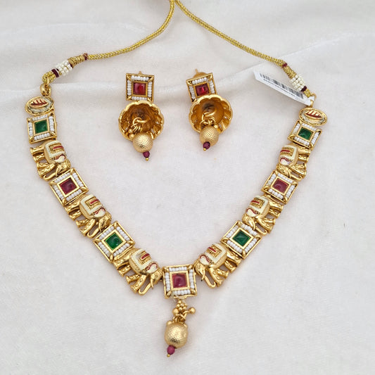 Heritage Short Necklace