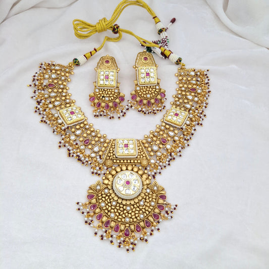 Heavy Heritage Short Necklace