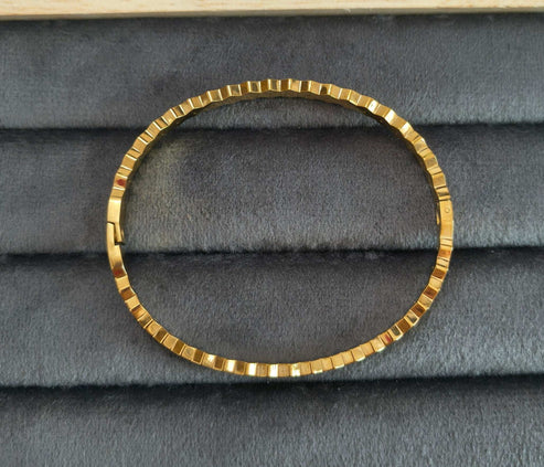 Anti Tarnish Dazzling Honeycomb Bracelet 18K Gold Plated