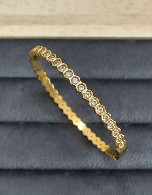 Anti Tarnish Dazzling Honeycomb Bracelet 18K Gold Plated