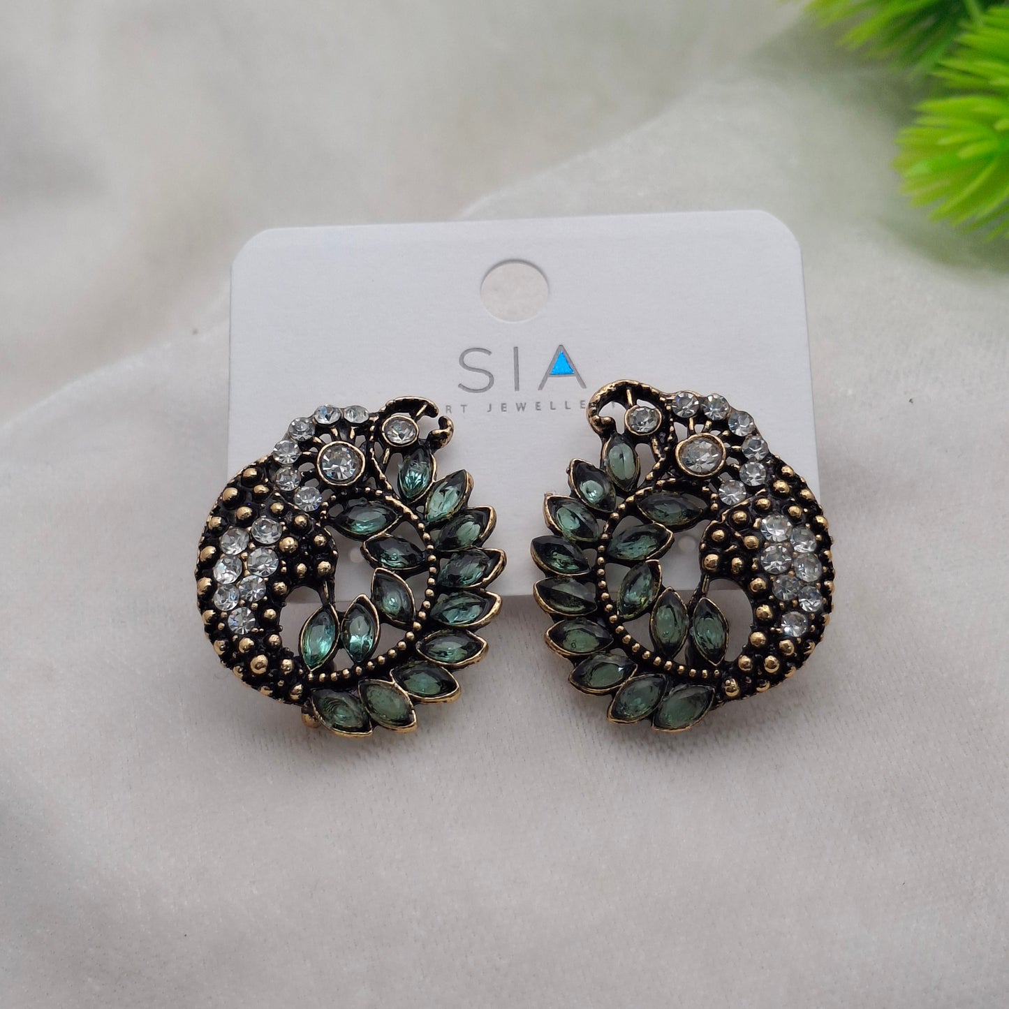 (Pack of 5) Fancy Oxidized Studs