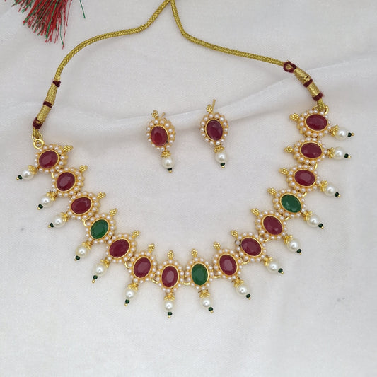 Fancy Short Necklace