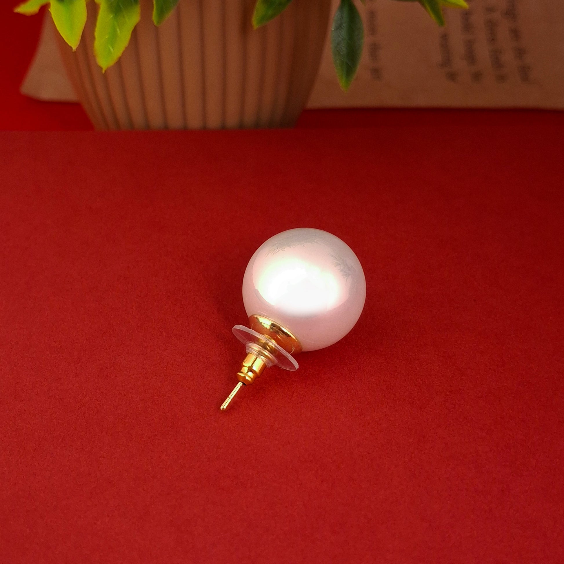 BIG Elegant Pearl Stud Earrings - Kaanke