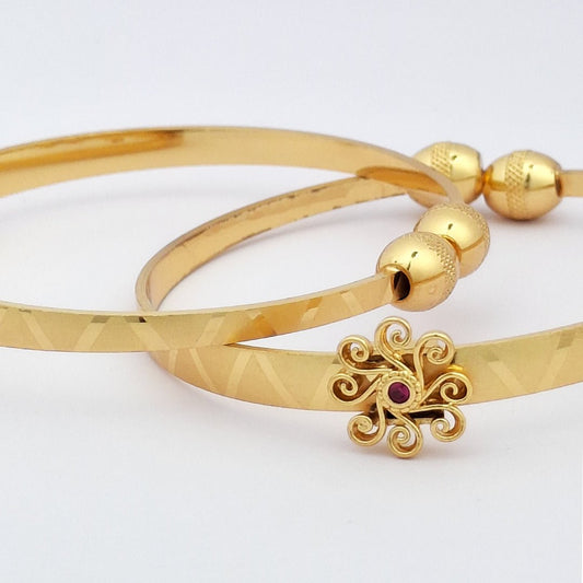 Blossom | Set Of 2 | 18k Gold Plated Adjustable Bracelet Bangles - Kaanke