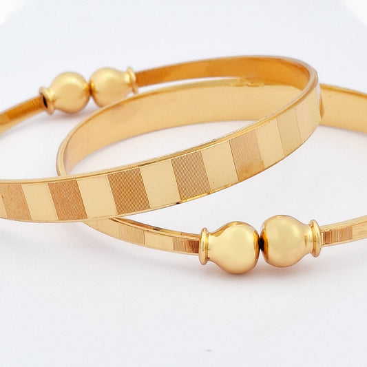 Chic Striped | Set Of 2 | 18k Gold Plated Adjustable Bracelet Bangles - Kaanke