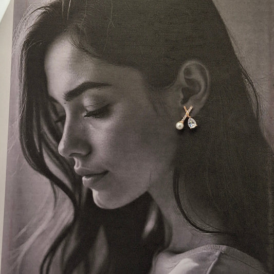 Elegant Pearl & Crystal Drop Earrings - Kaanke