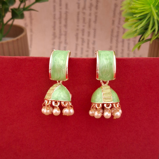 Handcrafted Kundan Jhumka earrings - Kaanke