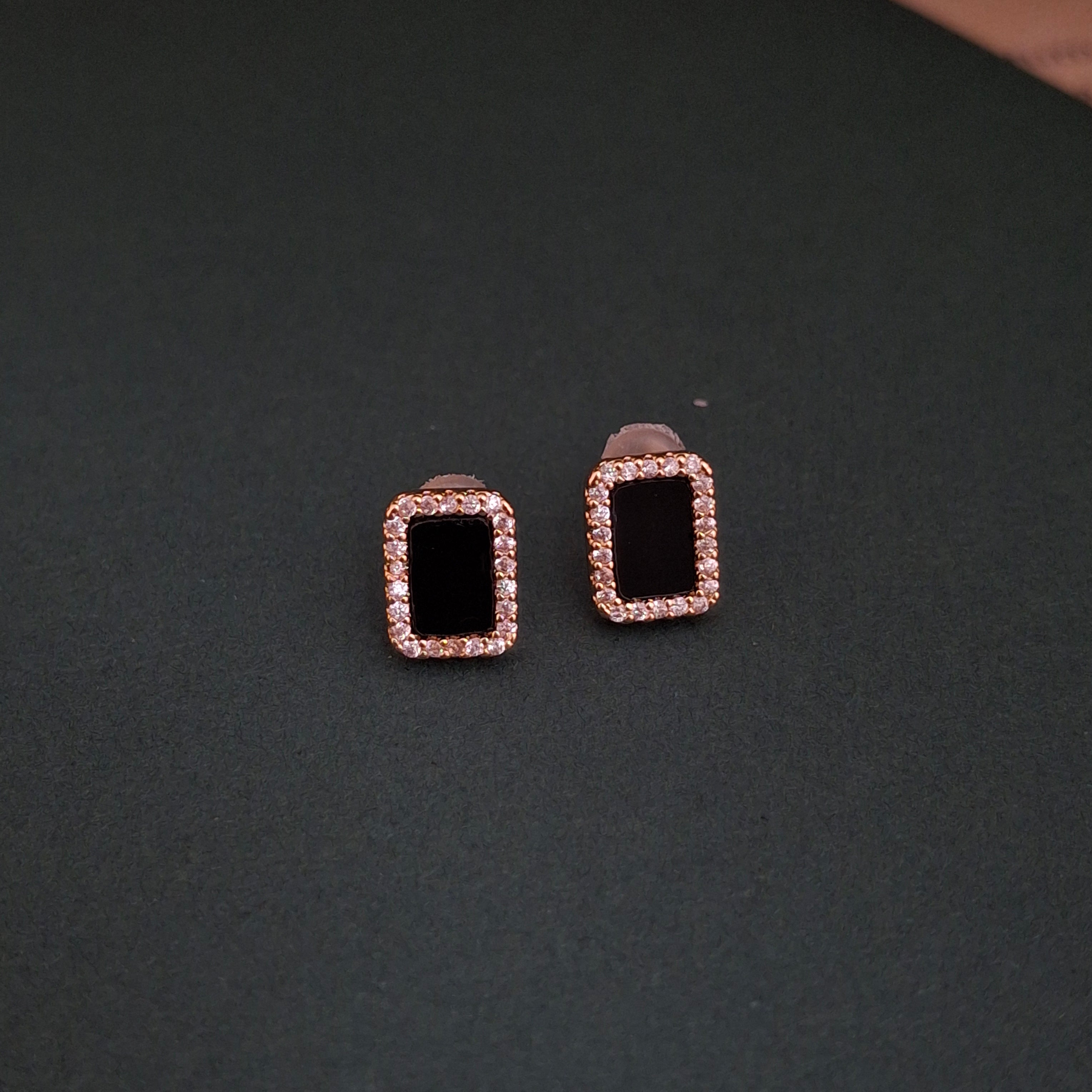 Midnight Elegance Studs - Kaanke