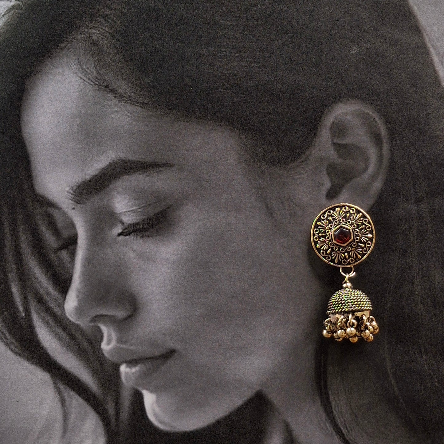 Midnight Majesty Jhumkas - Kaanke