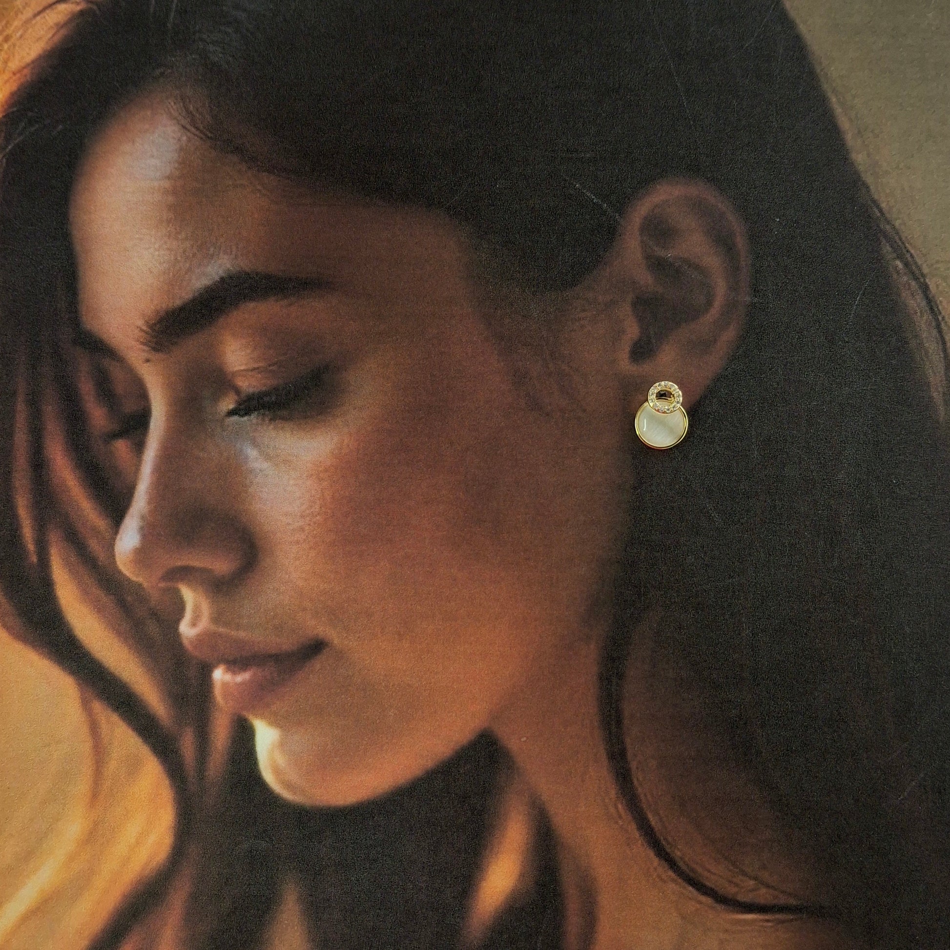 Pearl Aura Stud Earrings - Kaanke