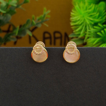 Pearl Aura Stud Earrings - Kaanke