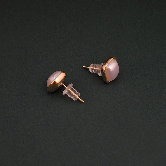 Pearl Studs - Kaanke