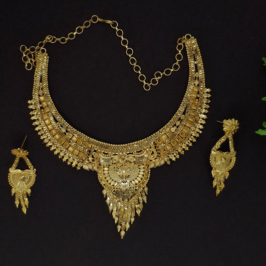 Fancy Gold Short Necklace