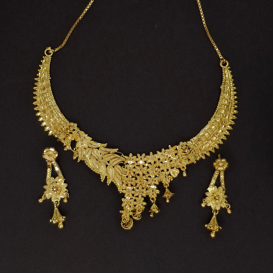 Designer Gold Short Necklace