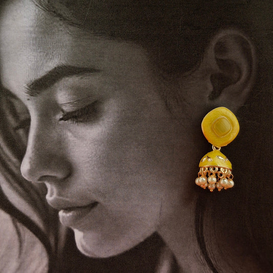Sunlit Grace Jhumka Earrings - Kaanke