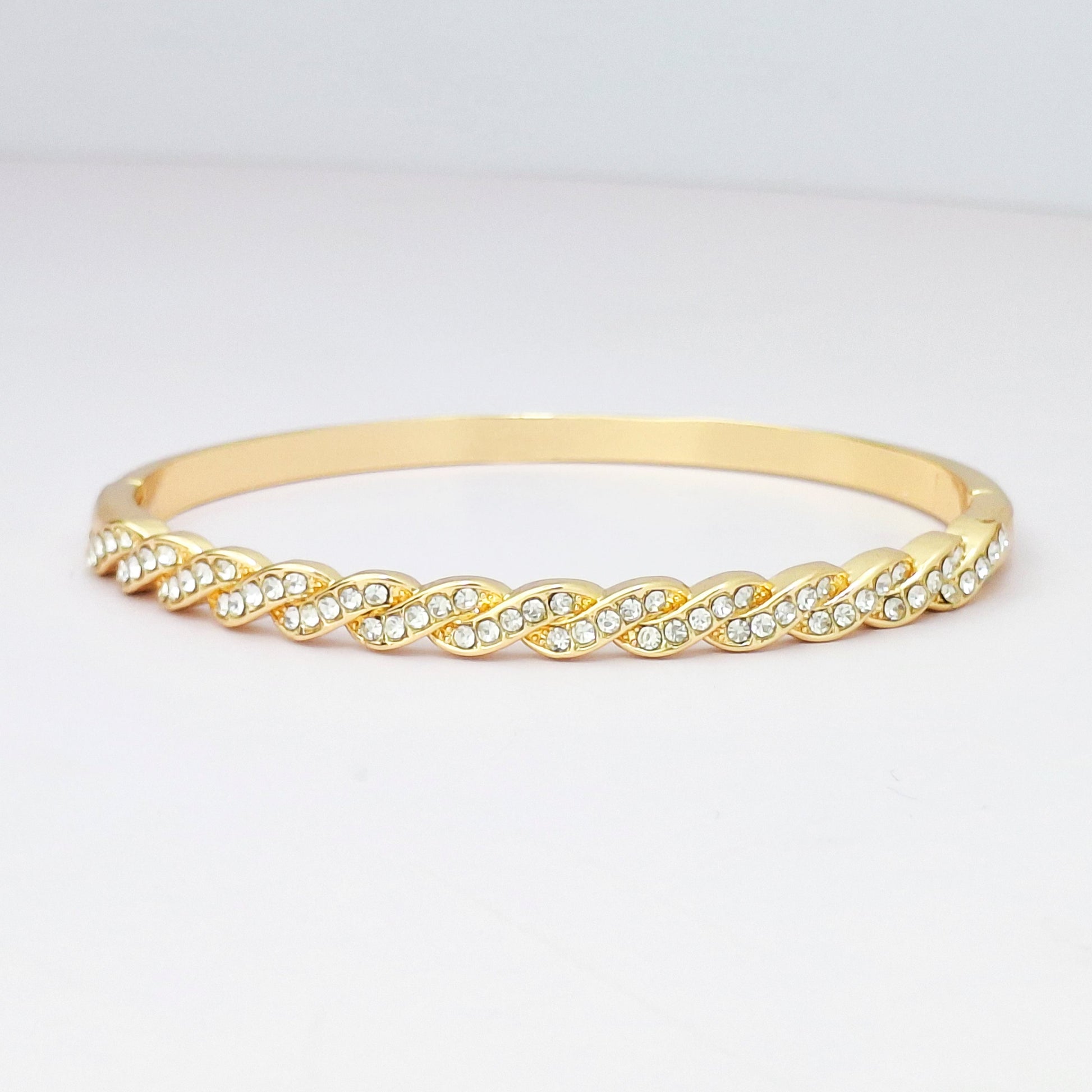 Twisted Elegance Kada - Kaanke
