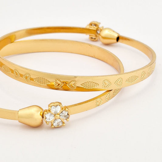 White Floral | Set Of 2 | 18k Gold Plated Adjustable Bracelet Bangles - Kaanke
